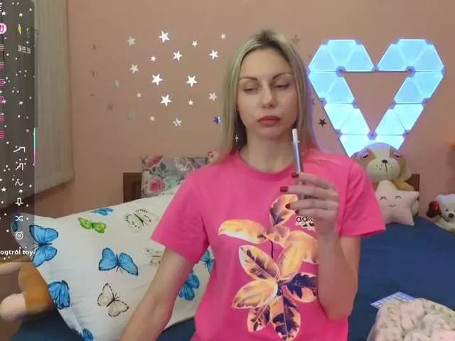 --LiMoNaDiK-- on BongaCams