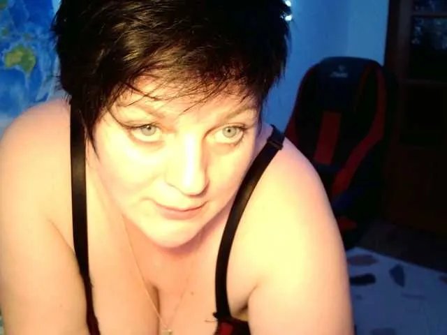 -alenyshka- on BongaCams