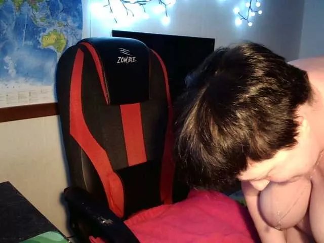 -alenyshka- on BongaCams