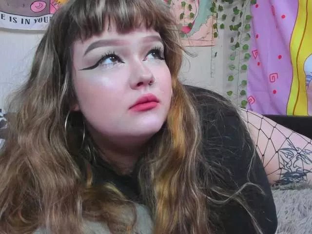 -CandyM1lky- on BongaCams