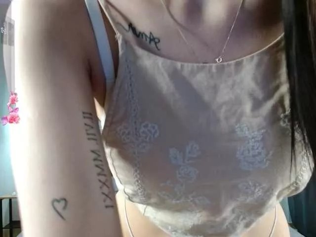 -dkny- on BongaCams