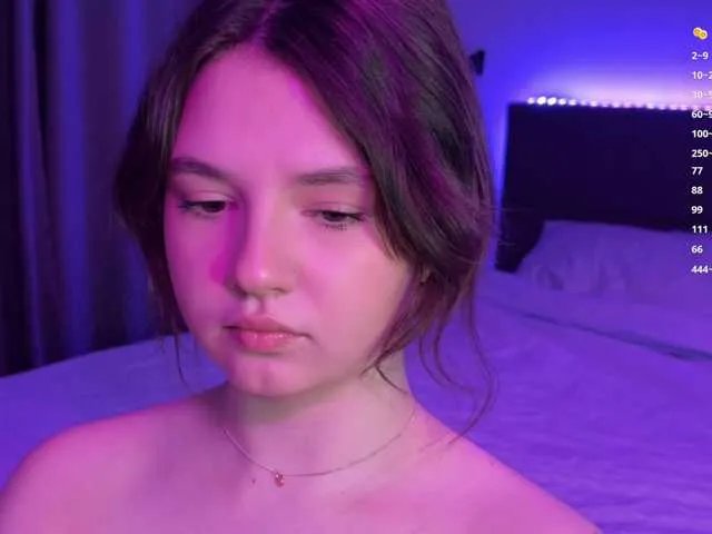 -FoxAlisa- on BongaCams