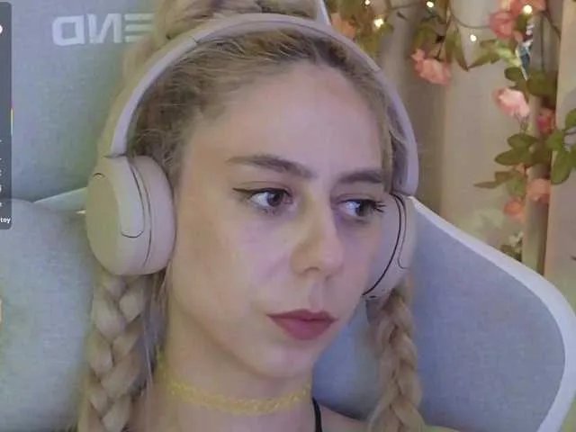 -Light-Fury- on BongaCams