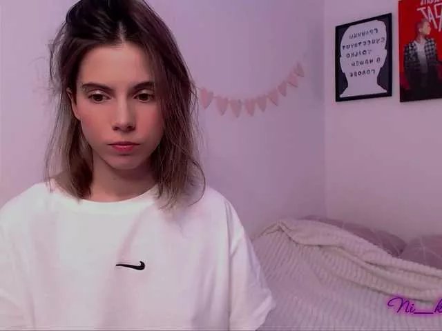 -naomisweet- on BongaCams