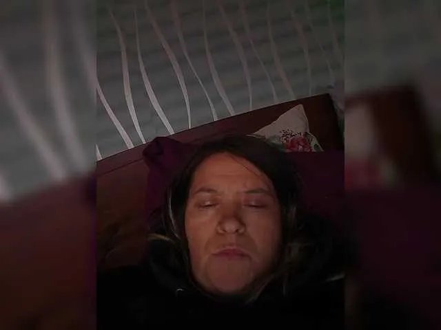 -Raven40- on BongaCams