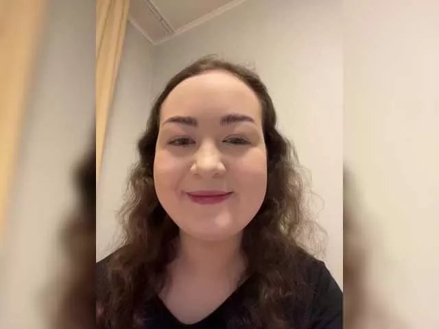 Freechat -tiny-nika- on BongaCams