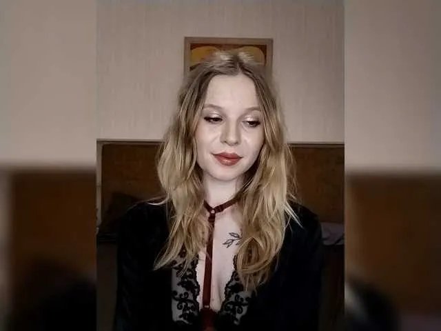 1biscuit1 on BongaCams