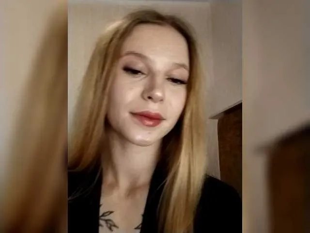 1biscuit1 on BongaCams