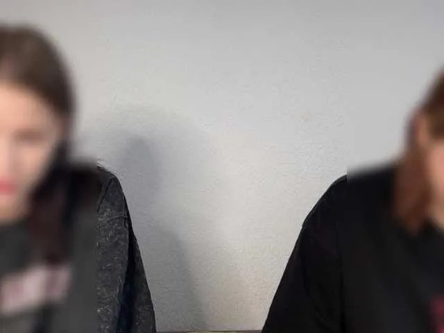 2Love-Love2 on BongaCams