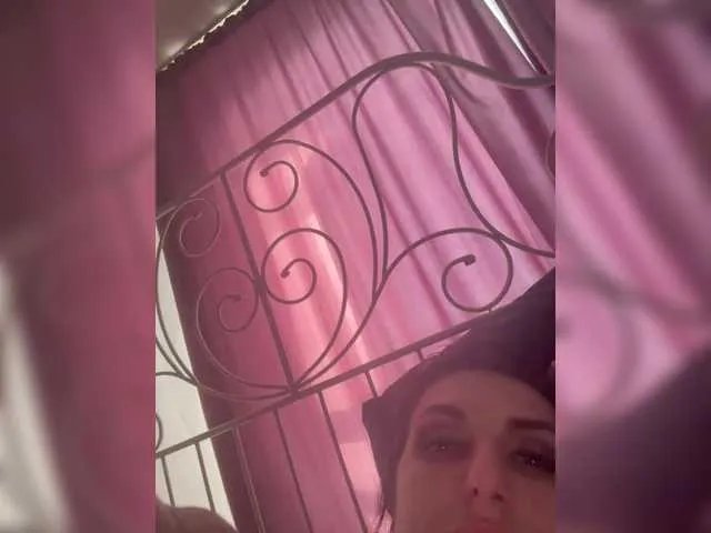 Achilles001 on BongaCams