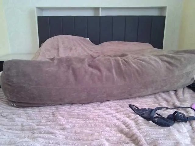 Adel0299 on BongaCams