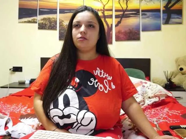 adellineee on BongaCams