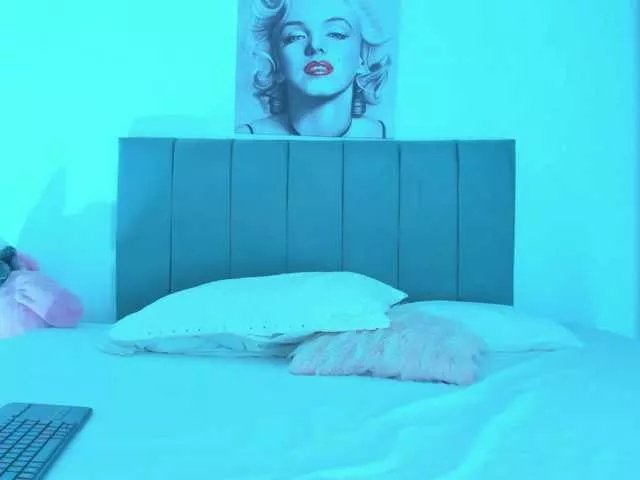 AlanaChloee on BongaCams