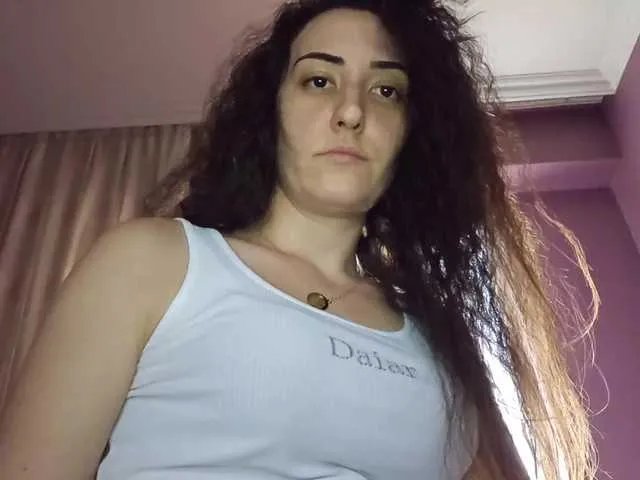 AlejandraDelane on BongaCams