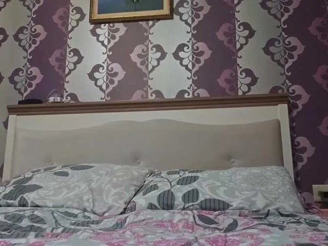 AlejandraDelane on BongaCams