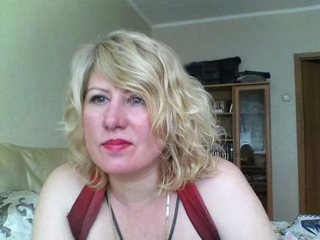 alenka74 on BongaCams