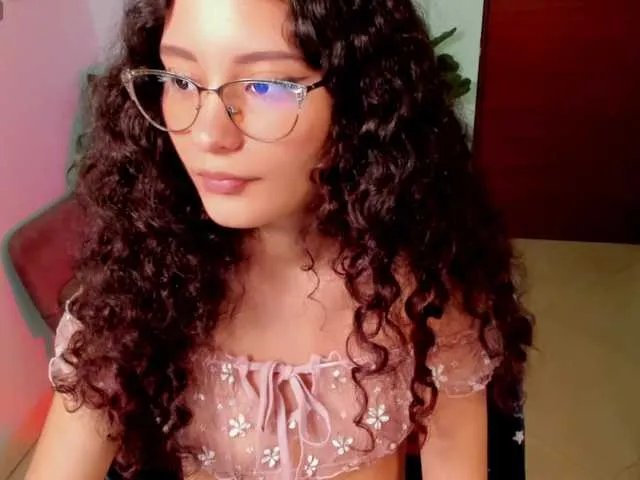 Alexa-Daddario on BongaCams