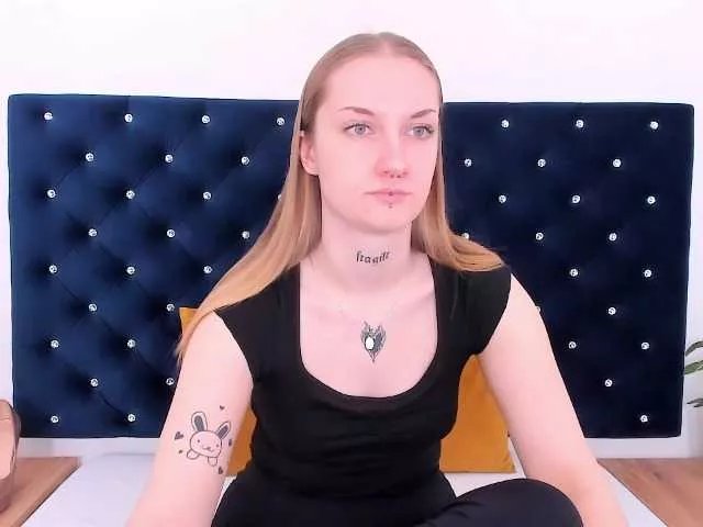 AlexaKisses on BongaCams