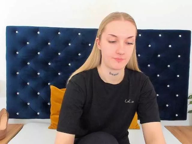 AlexaKisses on BongaCams