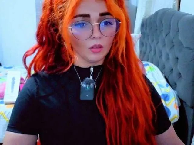 Alexatexass — dance and naked 