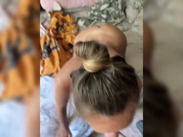 Alexxxs2704 on BongaCams