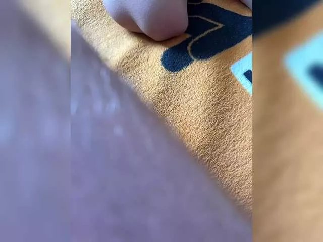 Alexxxs2704 on BongaCams