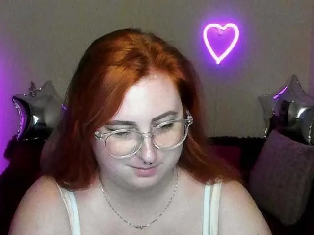 Aliciaredluv on BongaCams