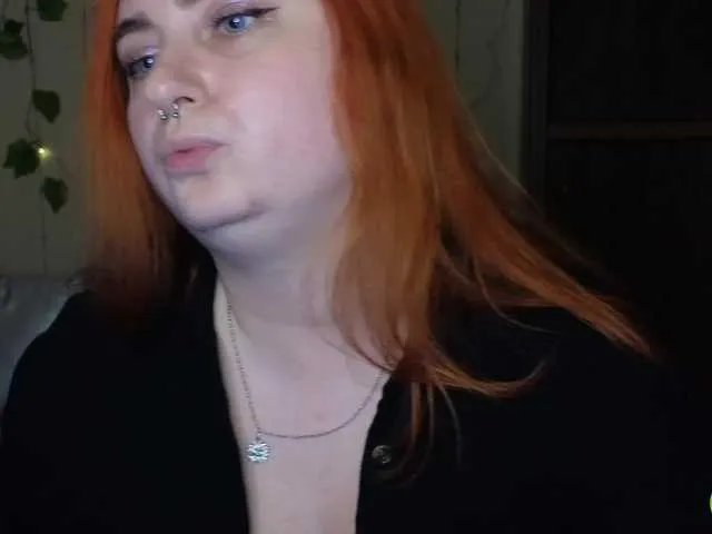 Aliciaredluv on BongaCams