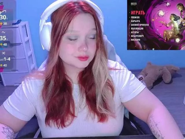 AlinaAdams on BongaCams