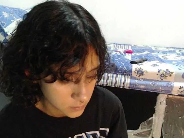 AlinaWoolf on BongaCams