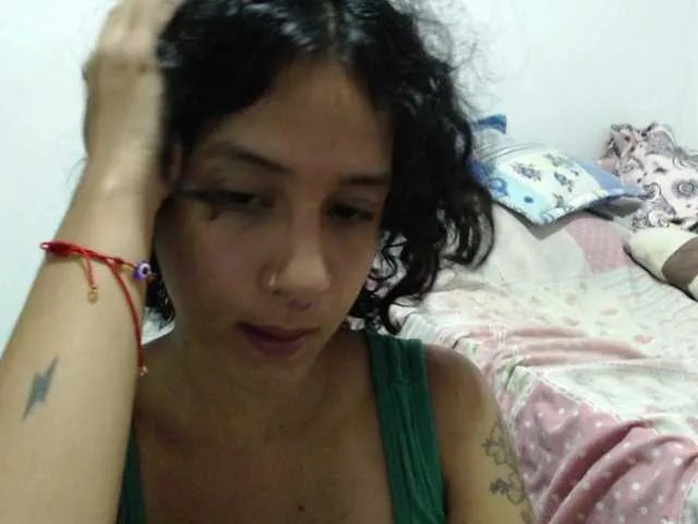 AlinaWoolf —  Feliz agosto, bienvenidxs a mi show  HOT PRIVATES OPEN ALWAYS (    ) first goal: show outfit 