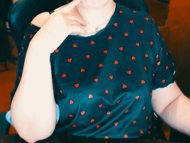 Alisa1917 on BongaCams