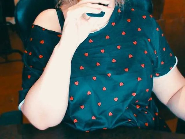 Alisa1917 on BongaCams