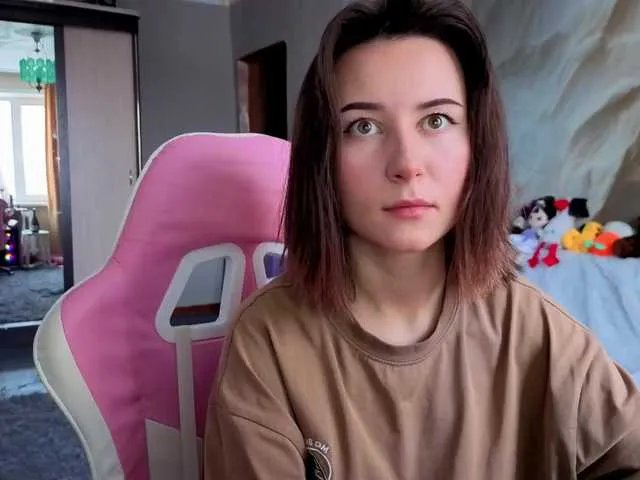 Alisa21-1 on BongaCams