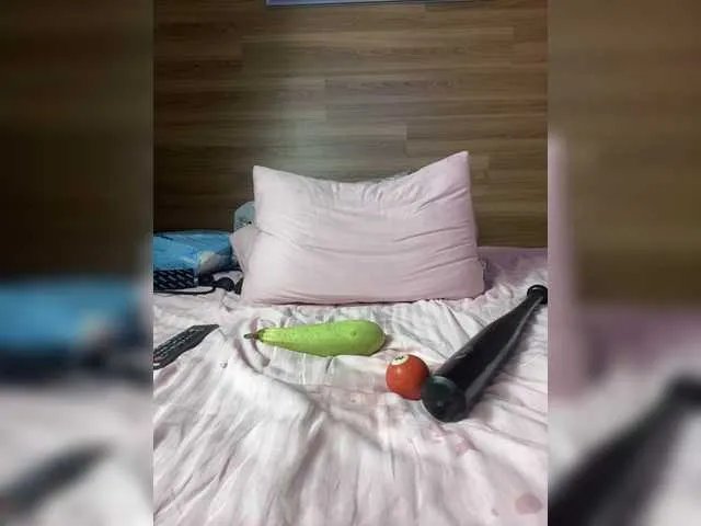 ALISAMAKS on BongaCams