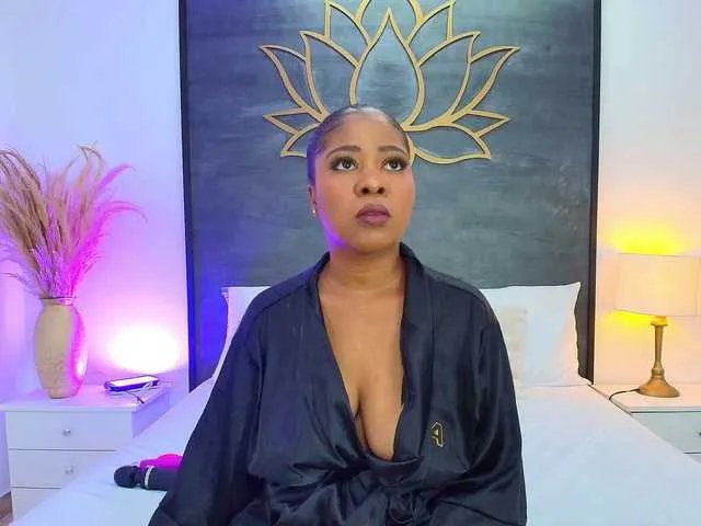 AlisonTravis on BongaCams