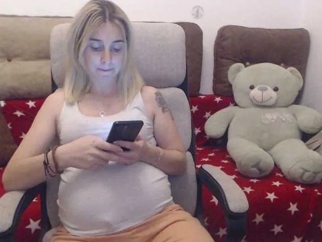 alissonone on BongaCams