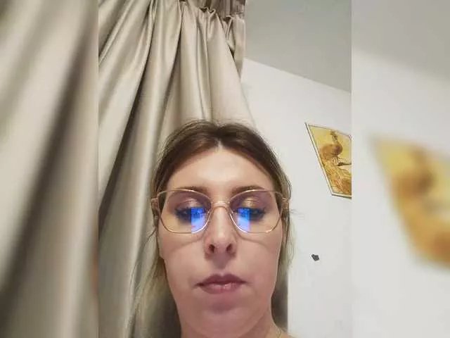 alissonone on BongaCams