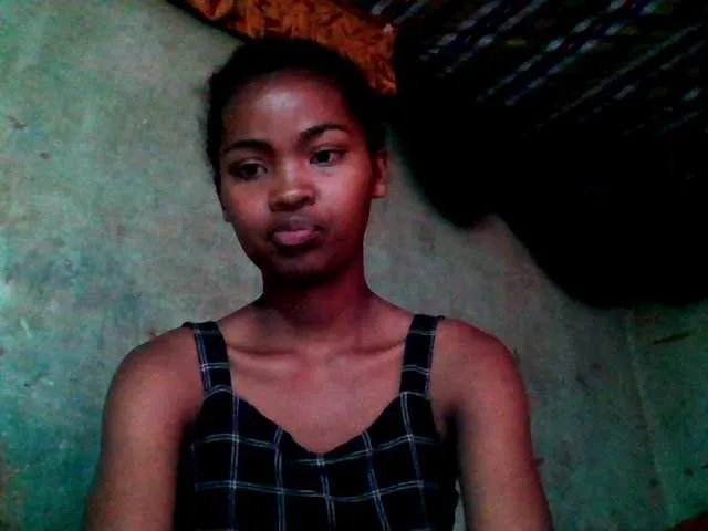 Allycha1 on BongaCams