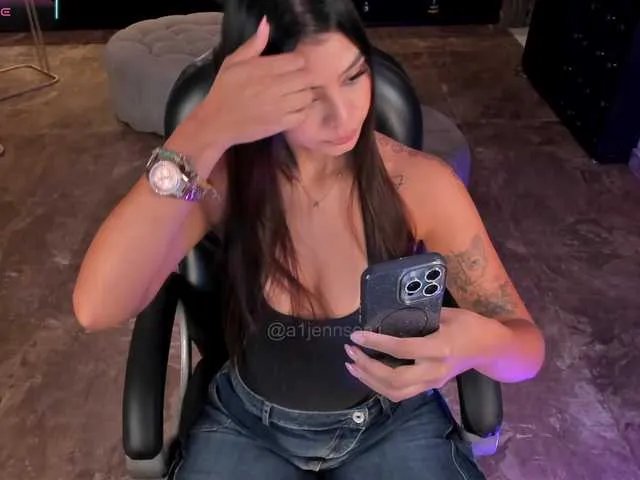 AllyJensen on BongaCams