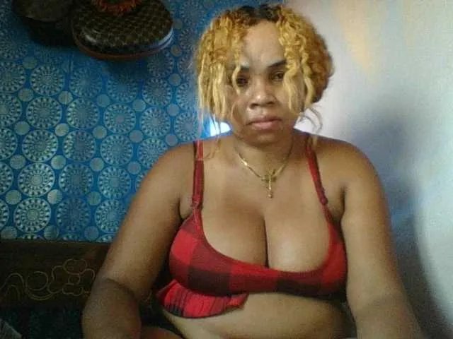 Amanah — Freechat on BongaCams