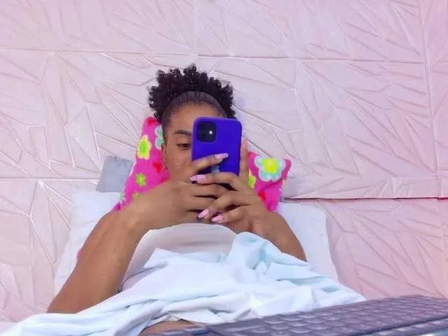 amarantha-love18 on BongaCams