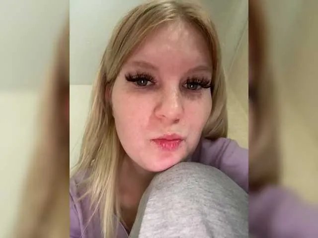 Amelia2004 — Hello everyone  Here you will get bright orgasms, please me with tokens