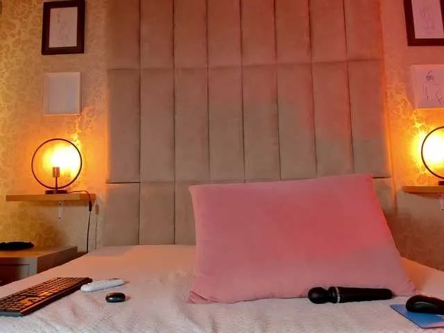 amy-saenz on BongaCams