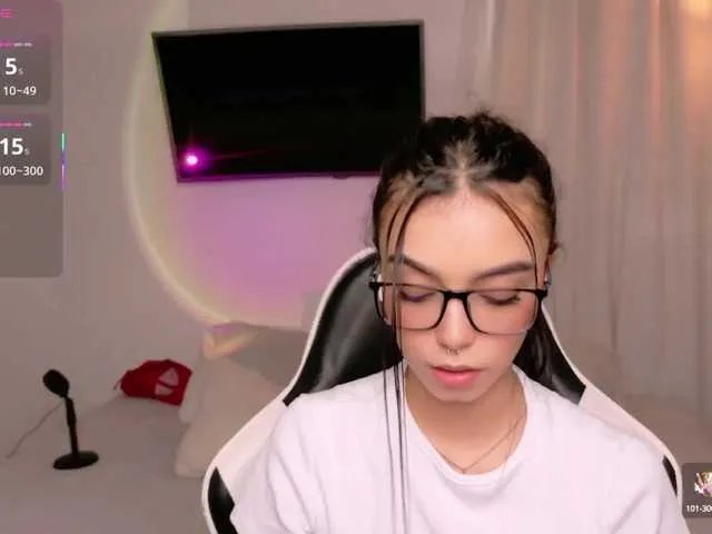 AnabelWolf on BongaCams