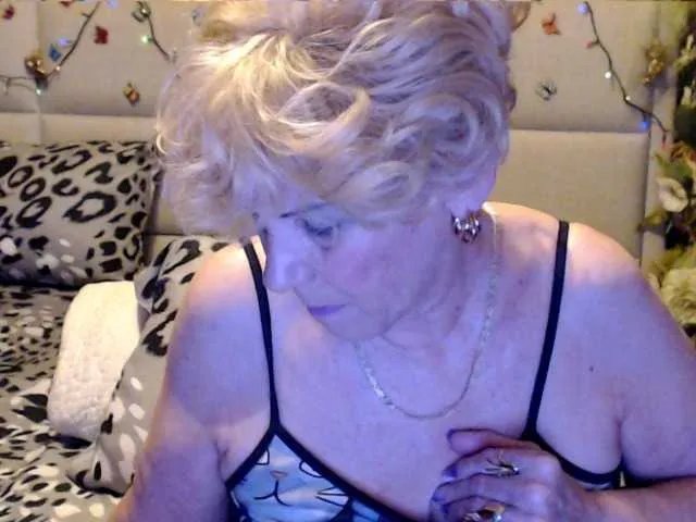 Freechat ANGELGRANNY on BongaCams