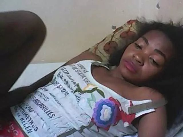 Freechat Angelinah75 on BongaCams