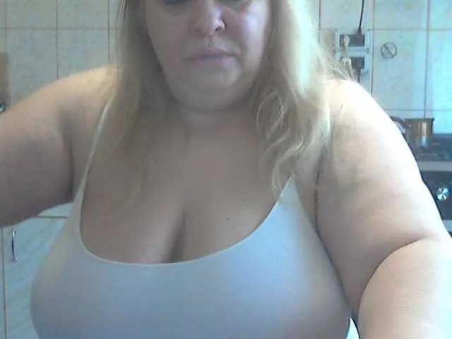 AriannaMilf on BongaCams