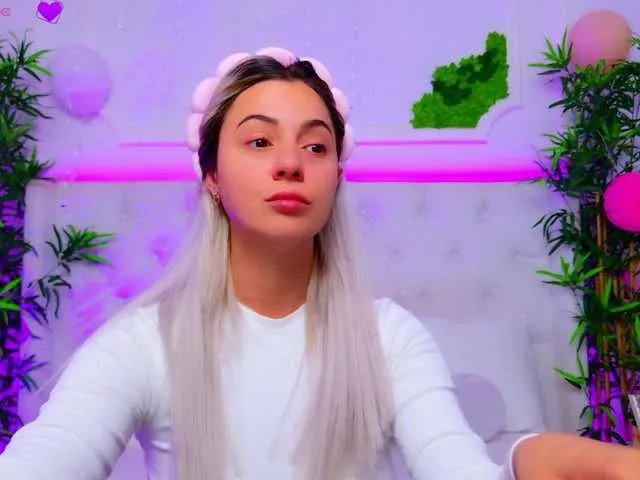 Freechat AriannaSins on BongaCams