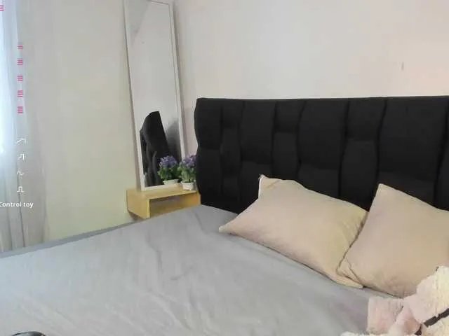 Arianne-ferrer on BongaCams